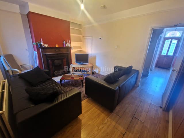 BLENHEIM ROAD - Image 4