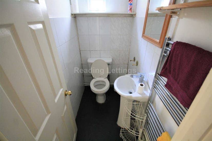 BLENHEIM ROAD - Image 6