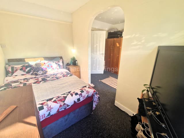 BLENHEIM ROAD - Image 9