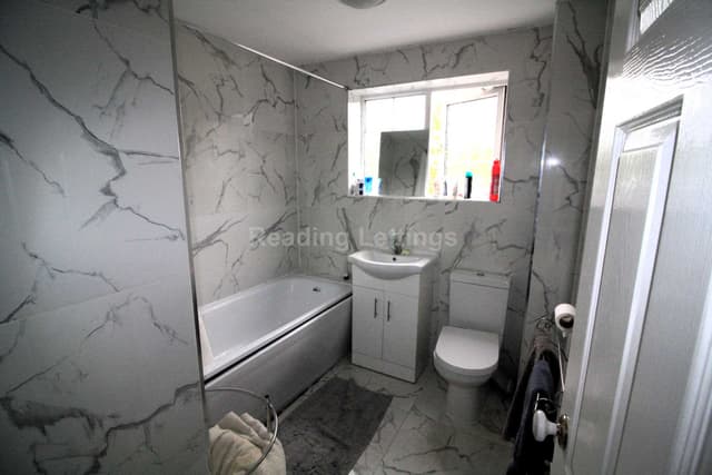 CRESCENT ROAD - Image 3