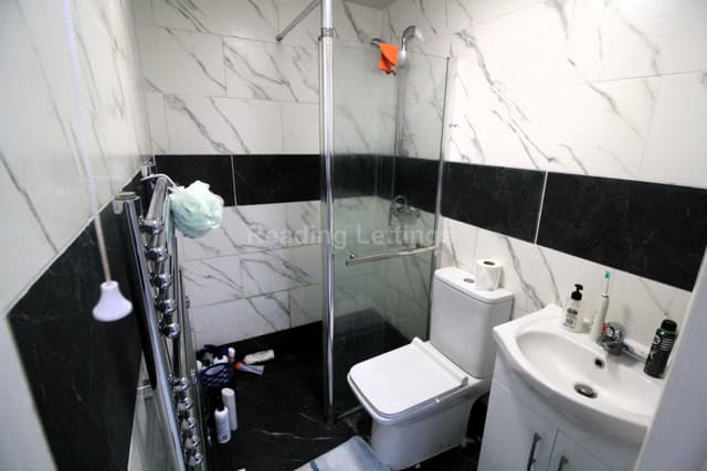 CRESCENT ROAD - Image 4