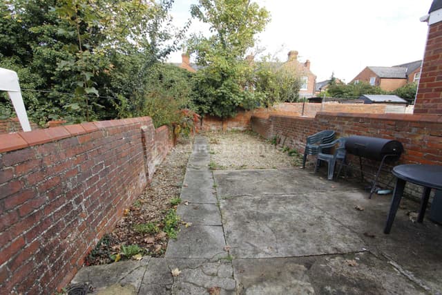 ST EDWARDS ROAD - Image 13