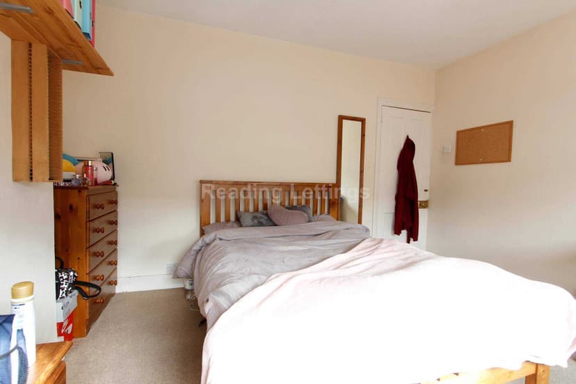 ST EDWARDS ROAD - Image 5