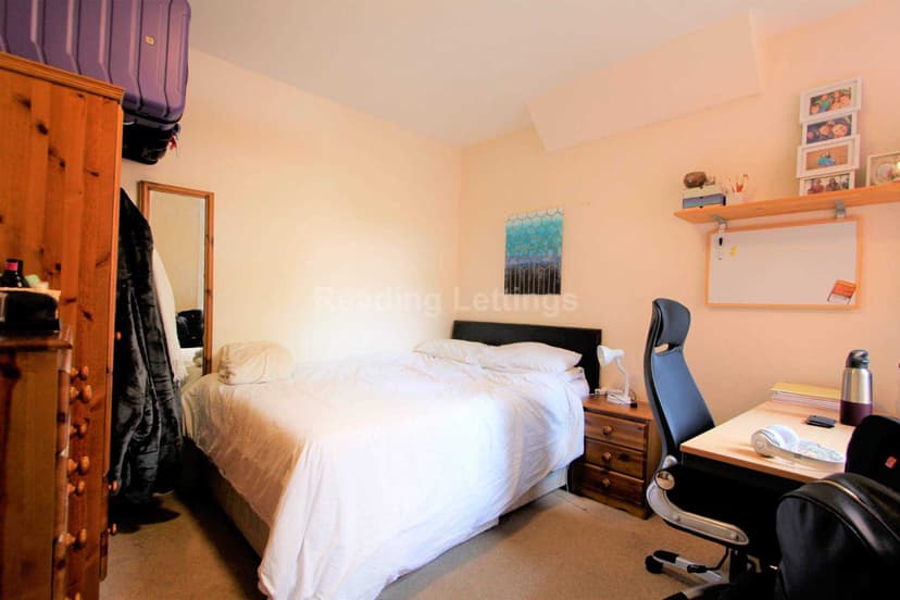 ST EDWARDS ROAD - Image 9