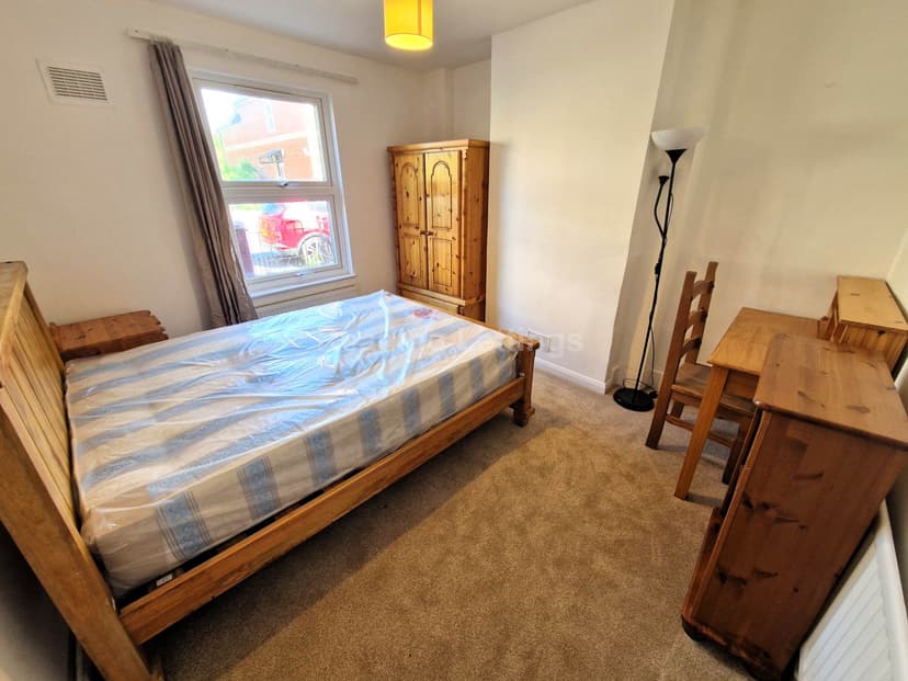 CARNARVON ROAD - Image 2