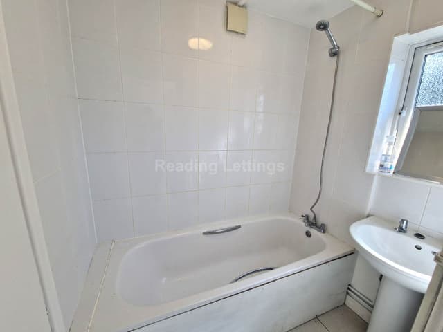 CARNARVON ROAD - Image 6