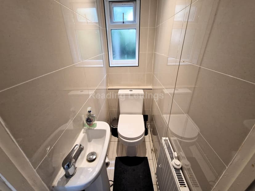 BLENHEIM ROAD - Image 4