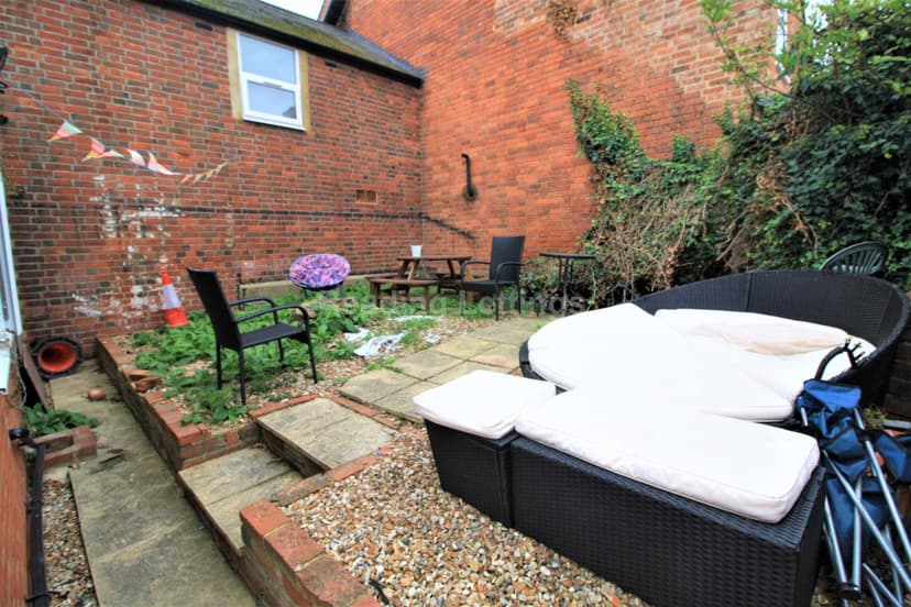 ERLEIGH ROAD - Image 10