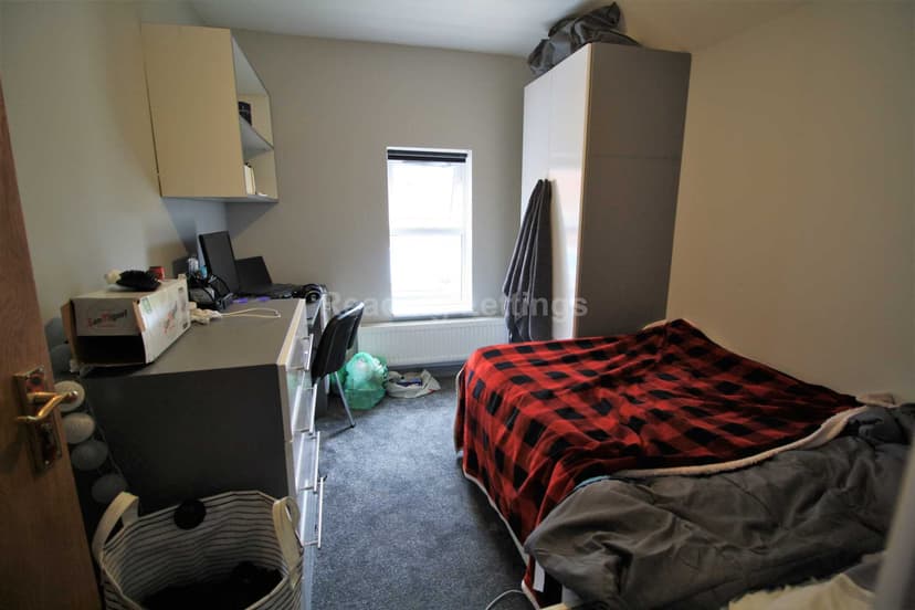 ERLEIGH ROAD - Image 11