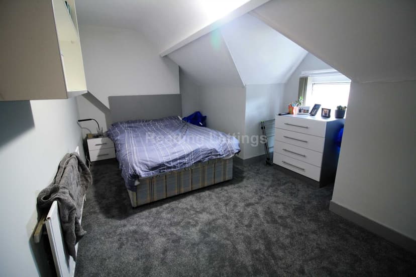 ERLEIGH ROAD - Image 16