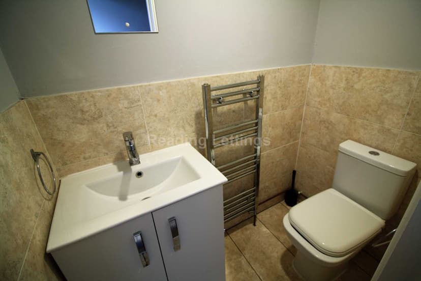 ERLEIGH ROAD - Image 6