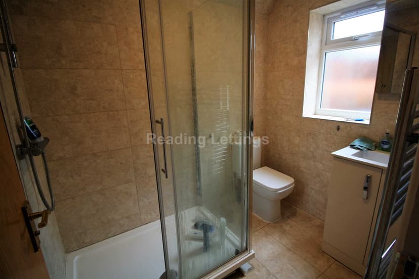 ERLEIGH ROAD - Image 7