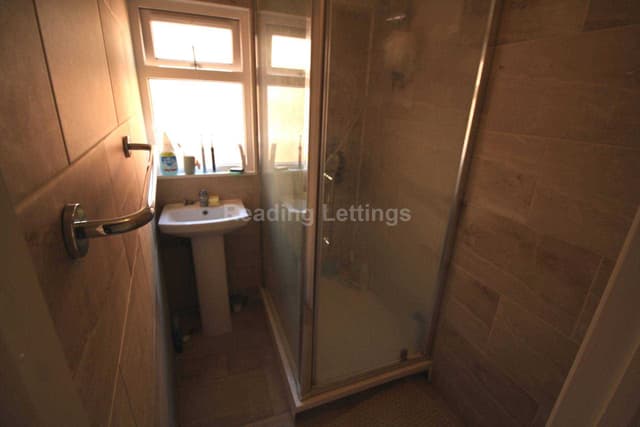 PALMER PARK AVENUE - Image 11