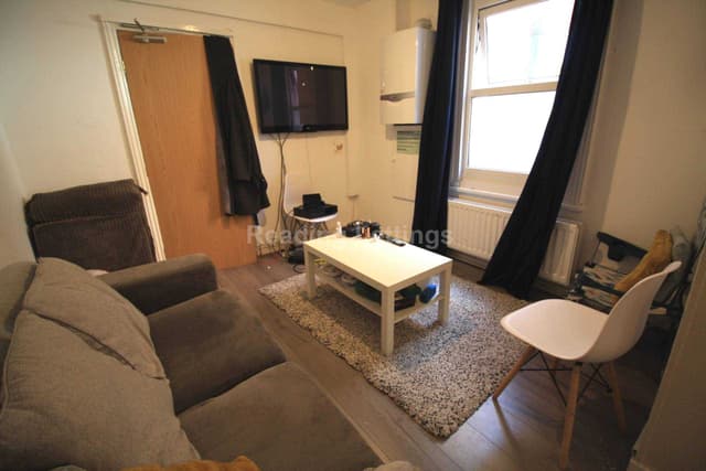 PALMER PARK AVENUE - Image 3