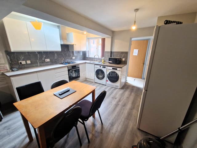 HATHERLEY ROAD - Image 4