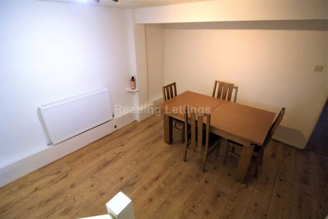 ADDINGTON ROAD - Image 4