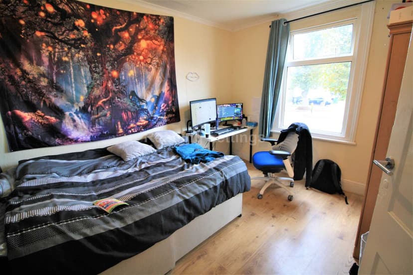 ADDINGTON ROAD - Image 5