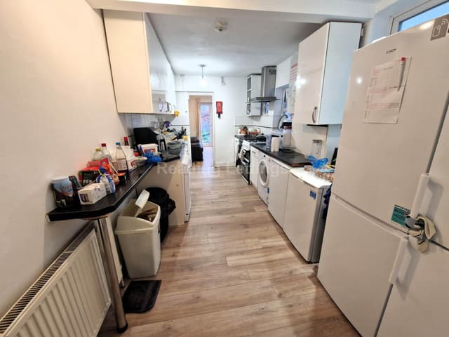 GRANGE AVENUE - Image 2