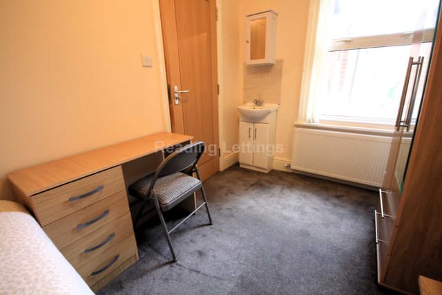 GRANGE AVENUE - MOST BILLS INCLUDED - Image 6