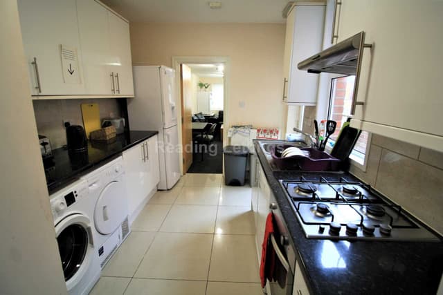 GRANGE AVENUE - MOST BILLS INCLUDED - Image 7