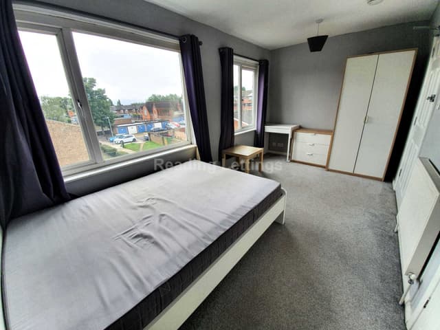 SPRING TERRACE - Image 8