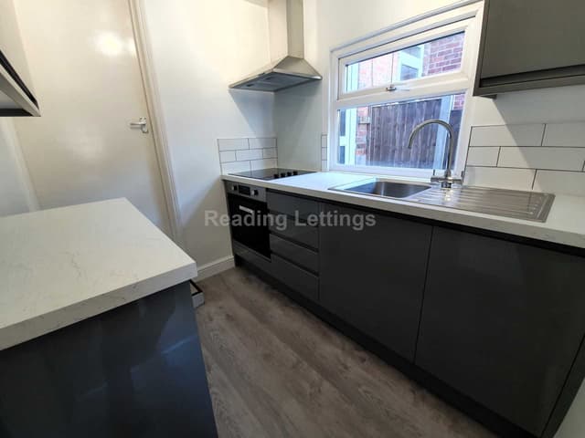 BLENHEIM GARDENS - Image 4