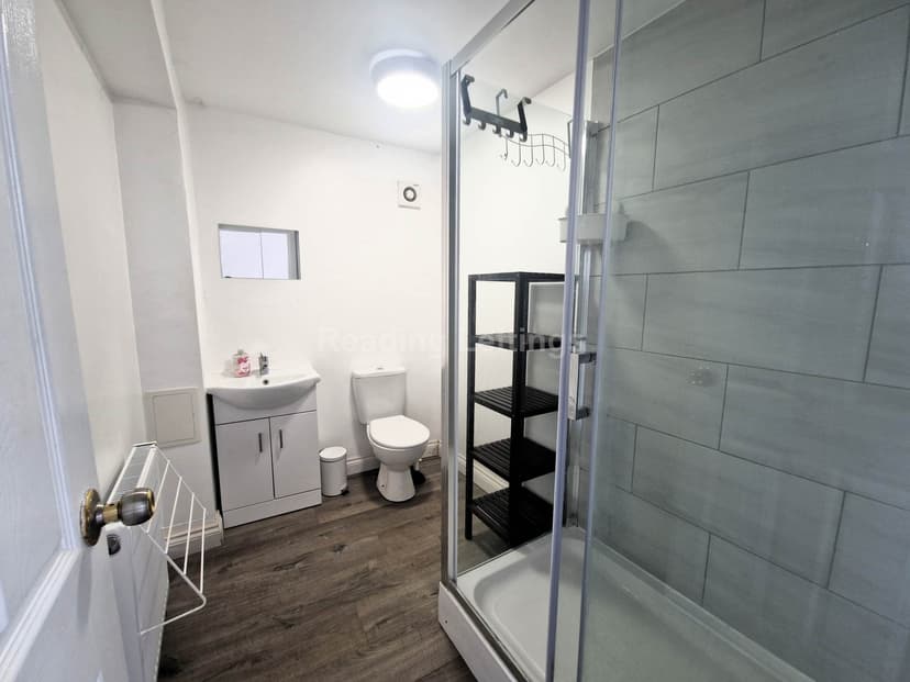 CRESCENT ROAD - Image 10