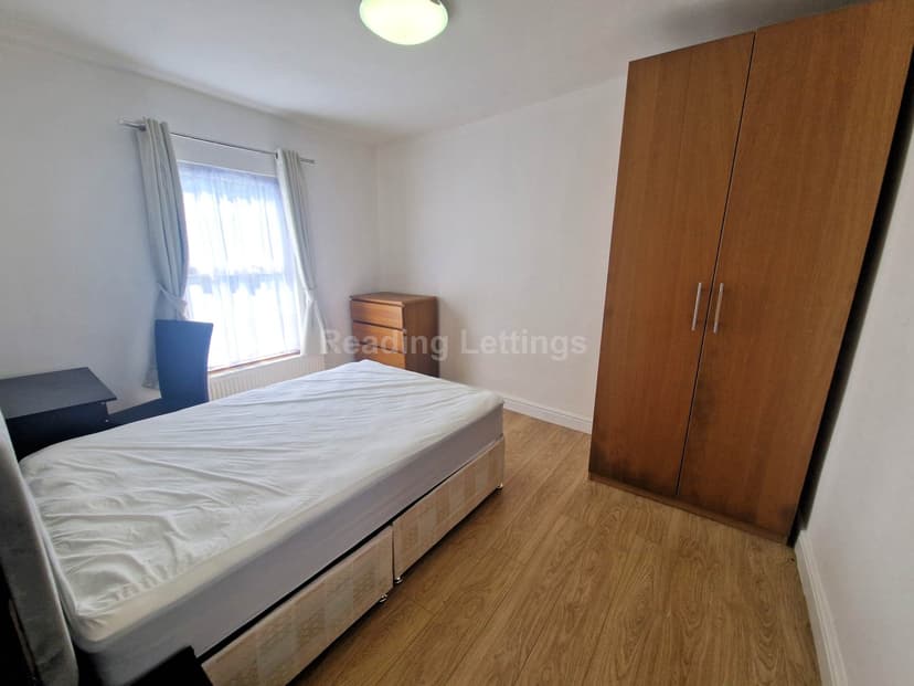 CRESCENT ROAD - Image 13