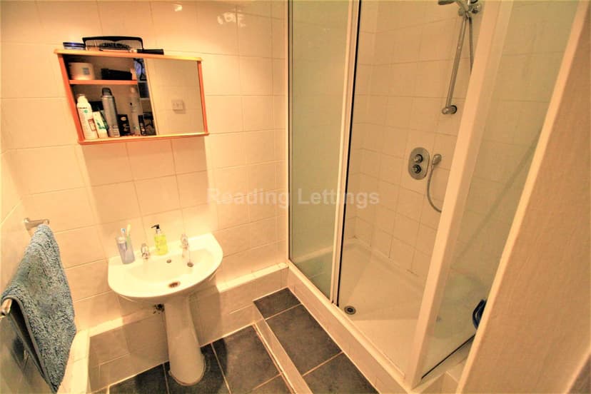 ADDINGTON ROAD - Image 3