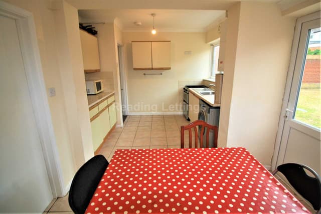 ST. PETERS ROAD - Image 6