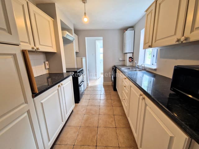 HATHERLEY ROAD - Image 4