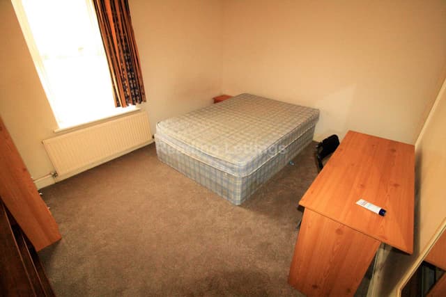 CARDIGAN ROAD - Image 5