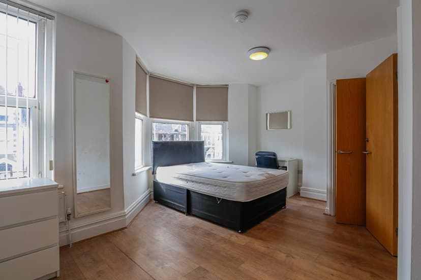 ROOMS, 92 Colum Road - Image 11