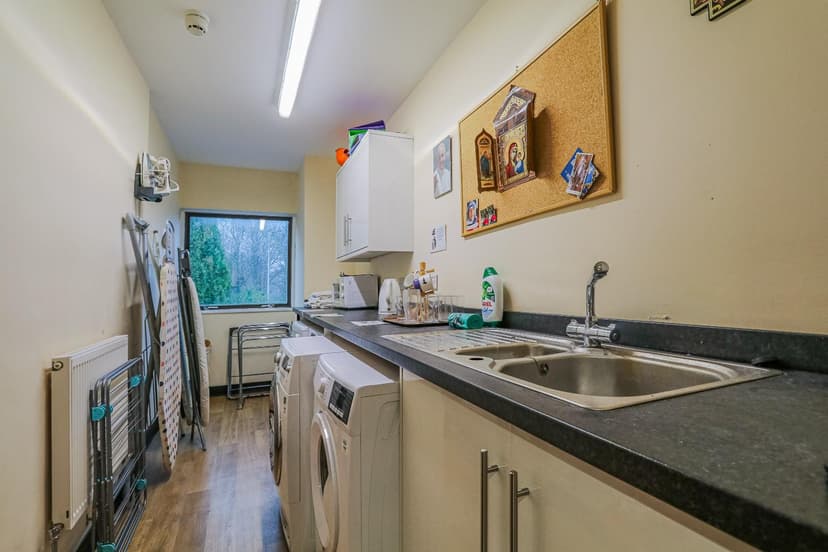 Room G17, St. Raphael, Newman Hall Colum Road - Image 11