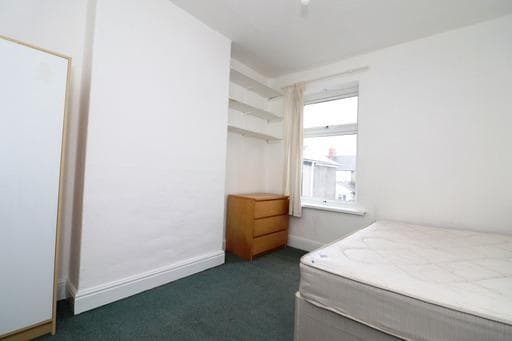 42 Mackintosh Place - Image 4