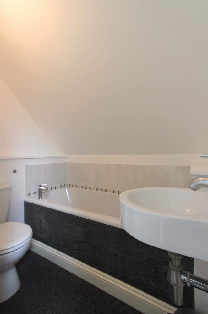 15 Blackweir Terrace - Image 8