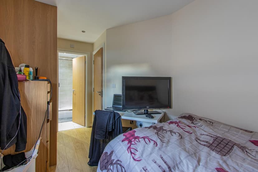 3, 13 Northcote Street - Image 5