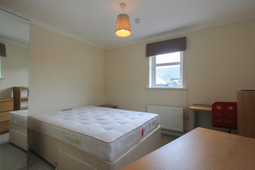 15 Blackweir Terrace - Image 9