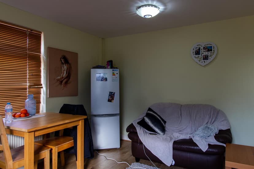 5, 27 Minister Street - Image 3