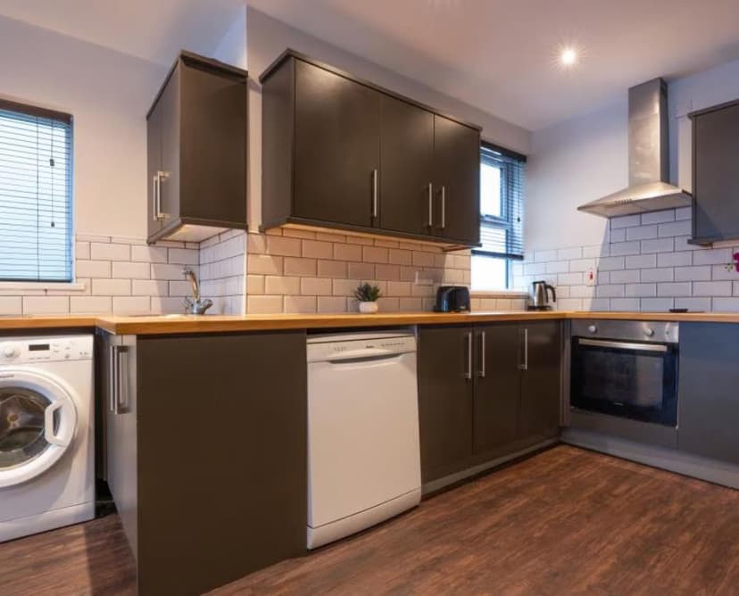 13 St. Peters Street - Image 8