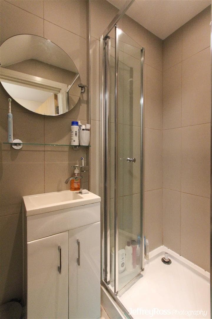 2, 193 Richmond Road - Image 10