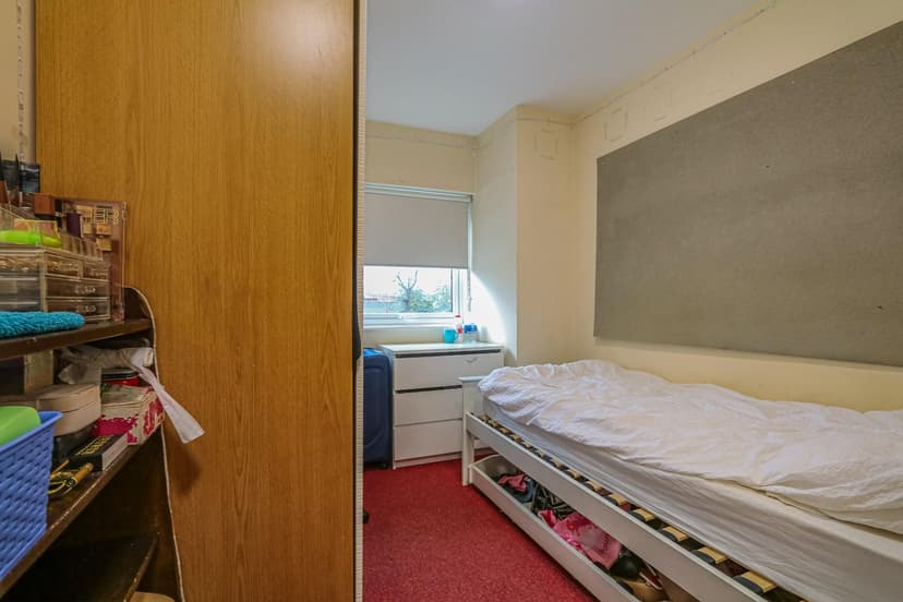 Room F15, St. Bernadette, Newman Hall Colum Road - Image 12