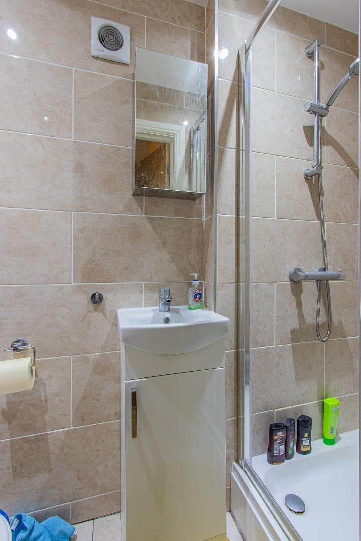 2, 272 North Road - Image 5