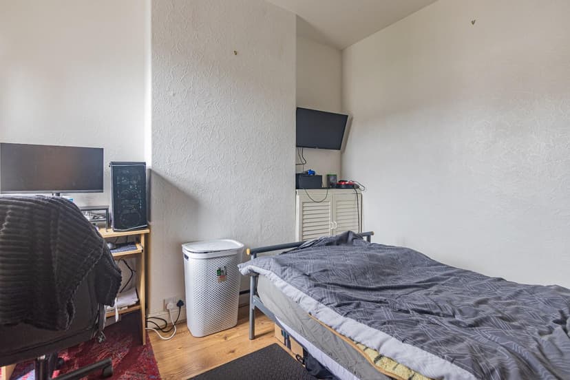 81B Diana Street - Image 5