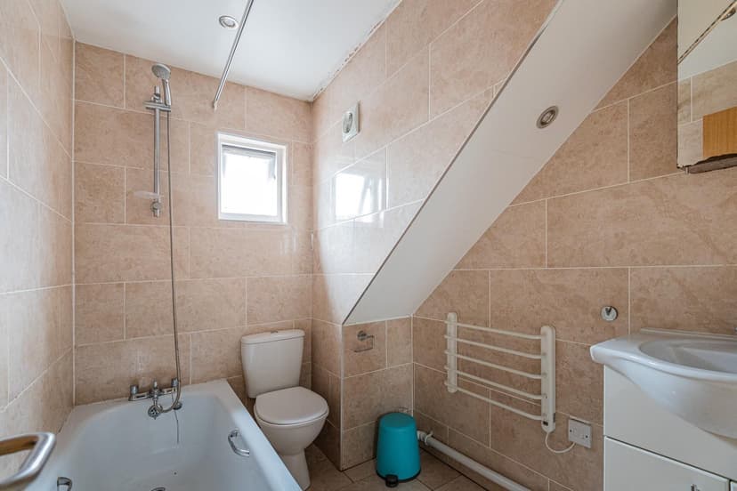 3, 272 North Road - Image 6