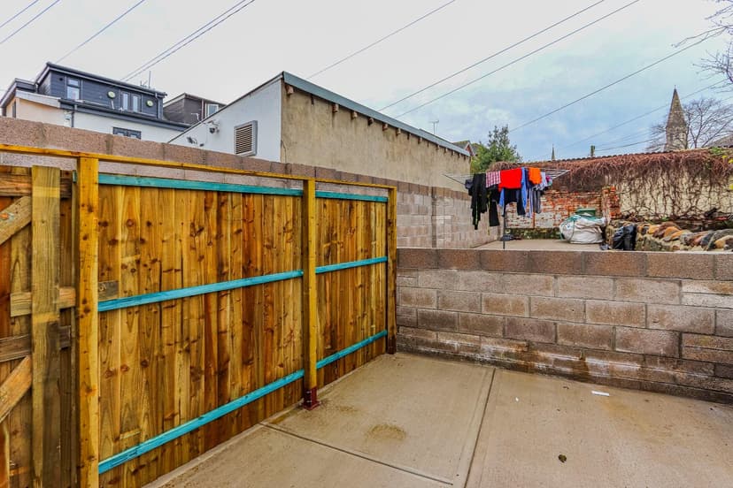 2, 6 Cyril Crescent - Image 8