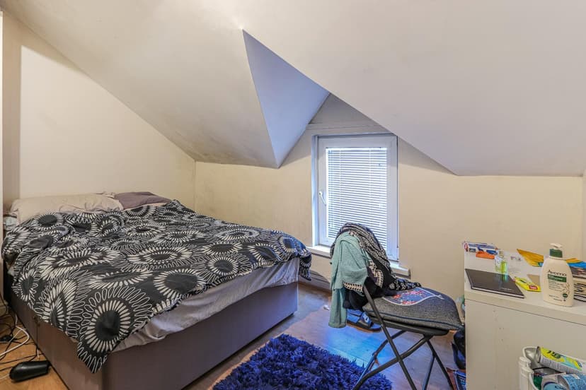 5, 128 Richmond Road - Image 5