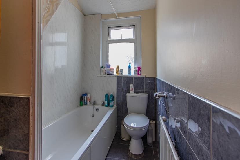 151 Whitchurch Road - Image 10