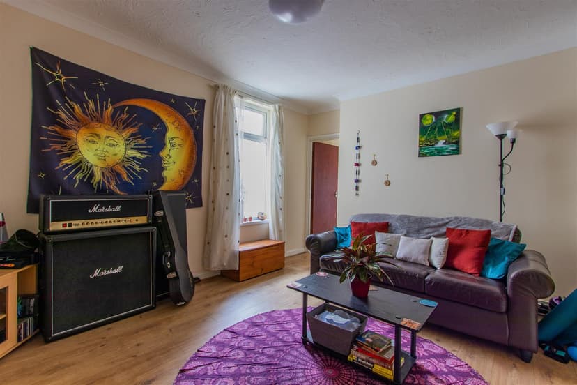 2, 15 Northcote Street - Image 1