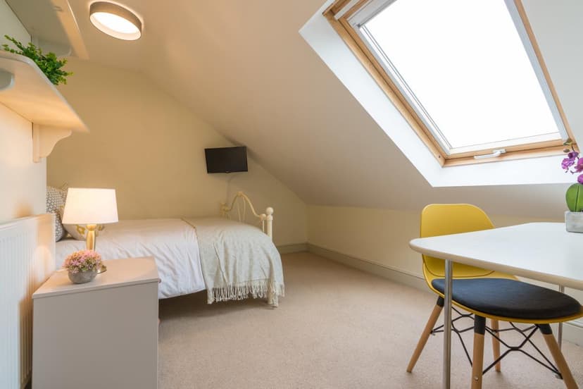 22 Glenroy Street - Image 13